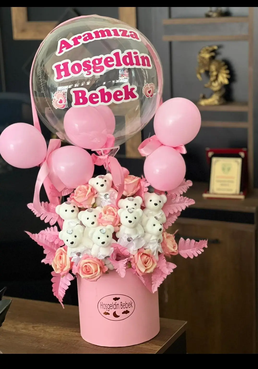 Pembe Masal - Çok Balonlu ve Peluş Ayıcıklı VIP Yeni Doğan Kız Bebek Kutusu